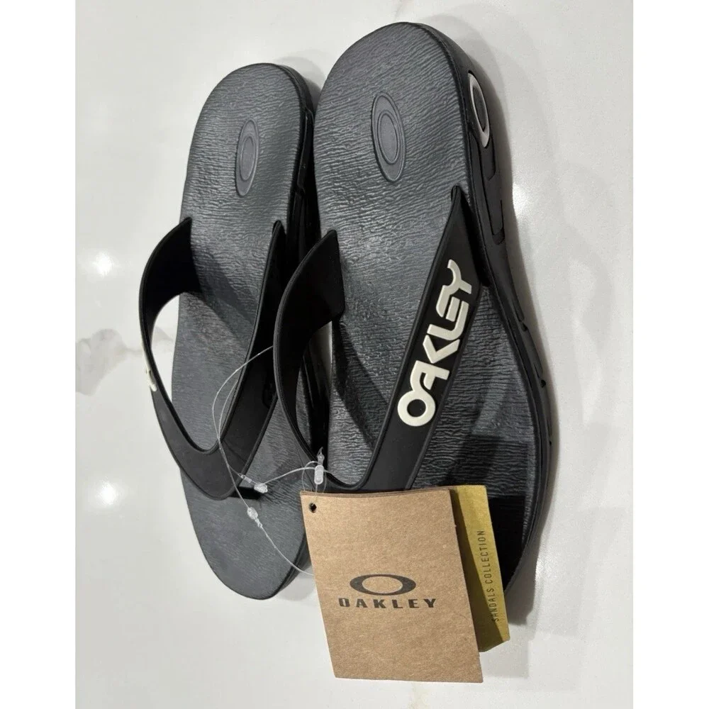 Oakley Men’s B1B Flip Flops Sandals - Size 12